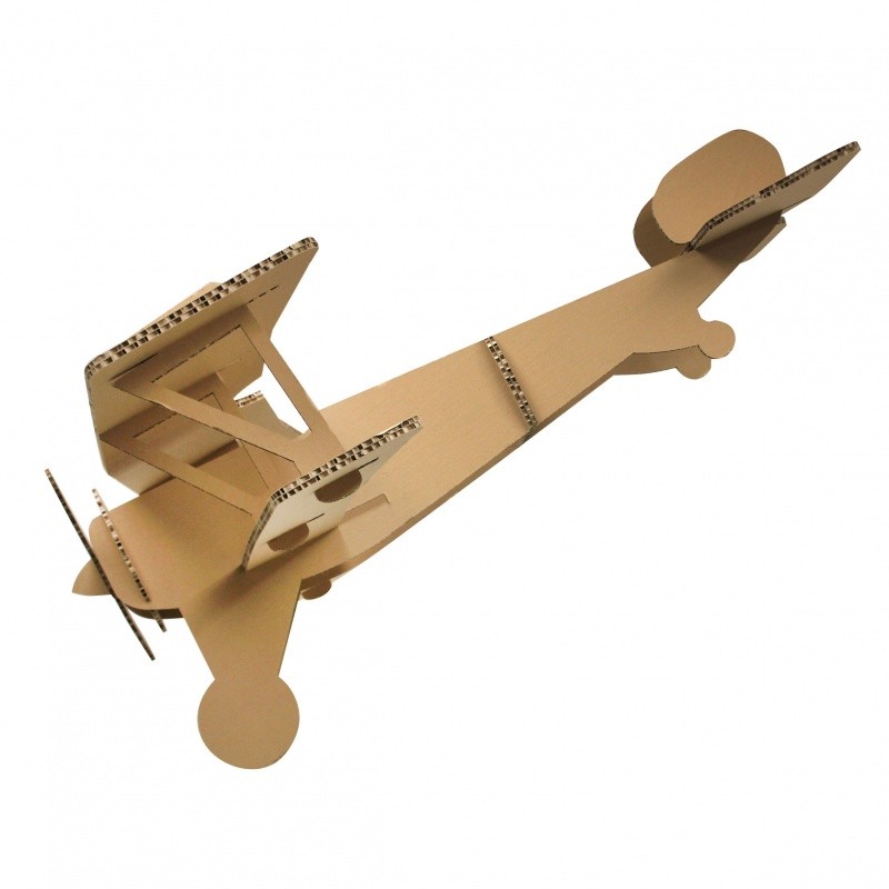 mobilier-en-carton-Avion en carton géant