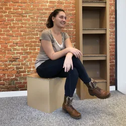 mobilier-en-carton-Pouf en carton recyclé
